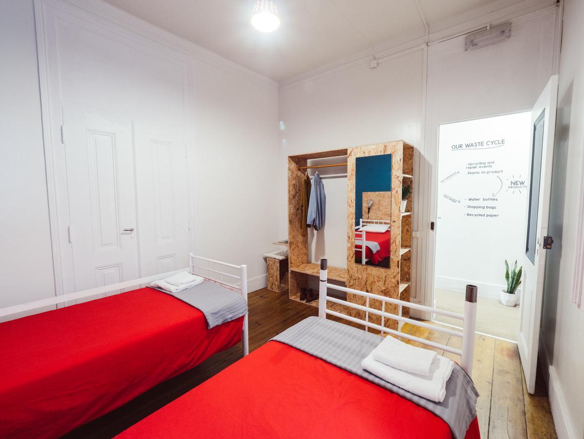 Impact House Hostel Lisbon Exterior photo