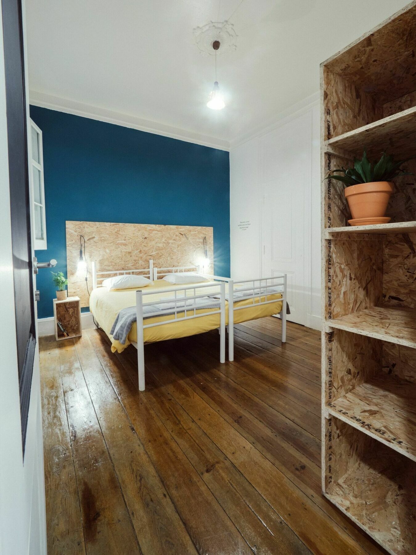 Impact House Hostel Lisbon Exterior photo